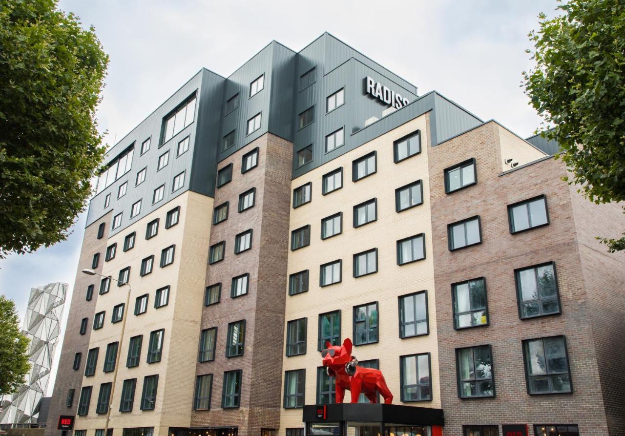 Radisson Red London Greenwich The O2 エクステリア 写真